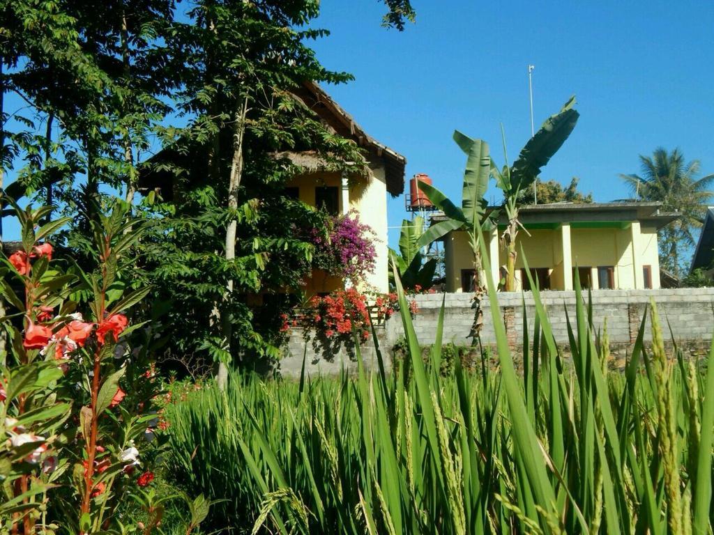Kembang Kuning Cottages Тетебату Екстериор снимка